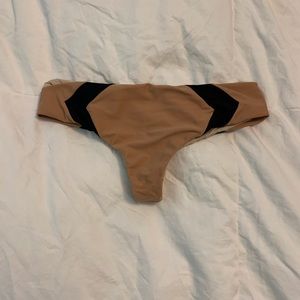 Acacia mentawai block bottoms and matching top